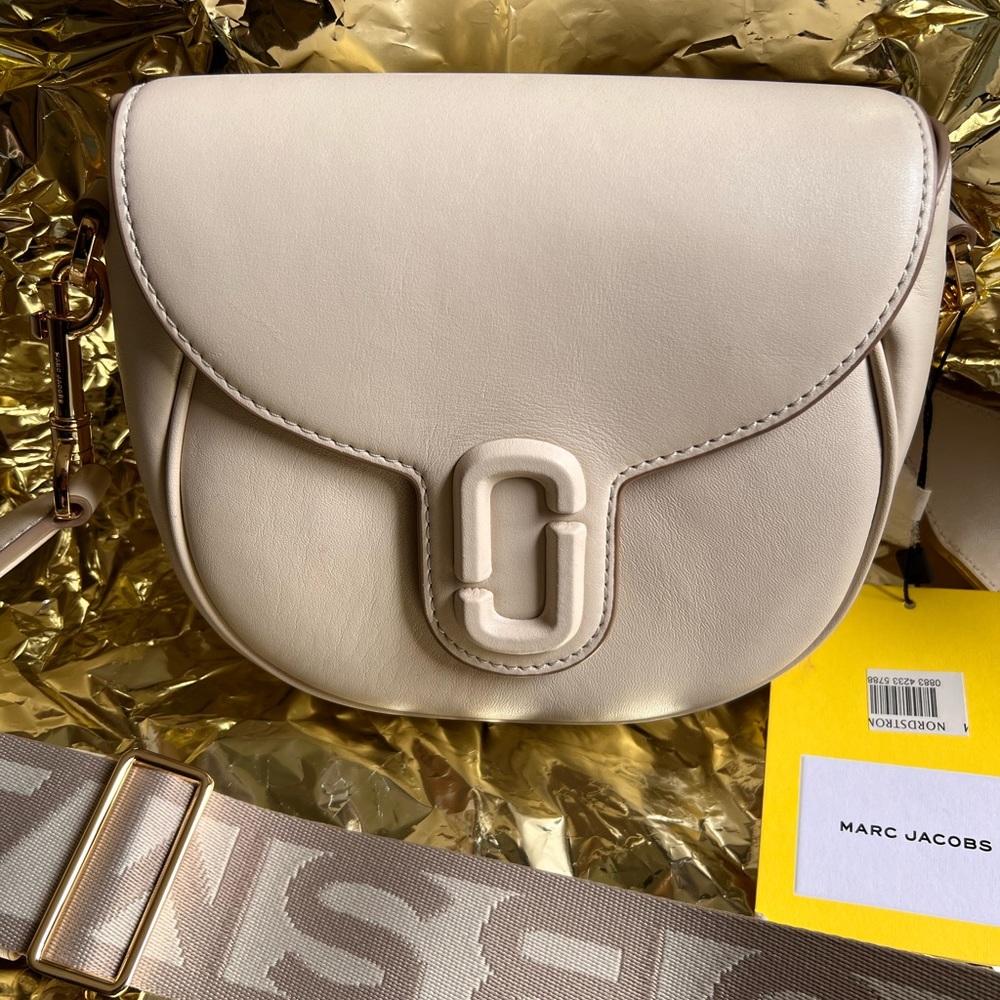 Leather purse